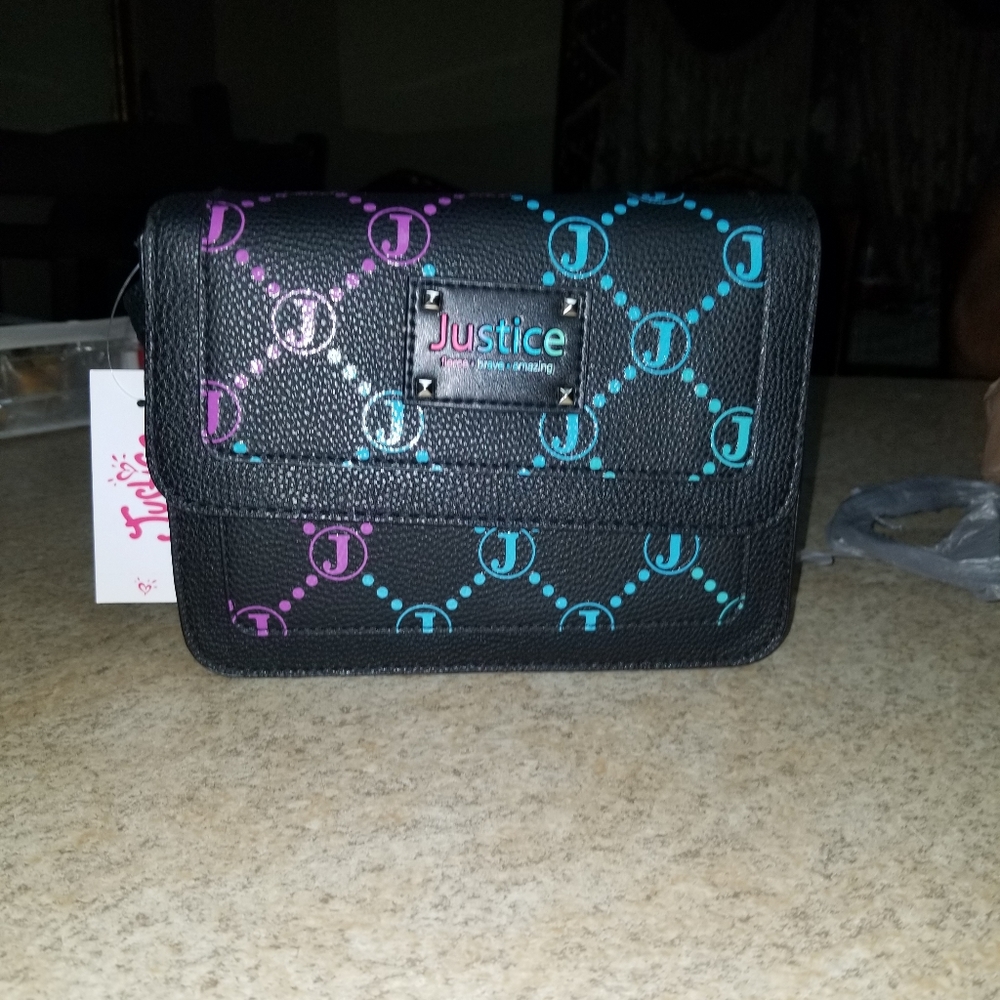 Justice Crossbody bag